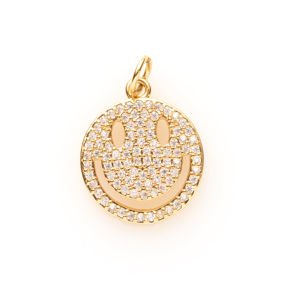 De Sparkling Smiley Face bedel geeft je ketting direct een vrolijke, sprankelende touch. Perfect voor de Rio Glow ketting of een ketting met een klein boeislot. Kies je favoriete bedels, hang ze eenvoudig aan je ketting en wissel zo vaak je wilt voor een unieke look.
