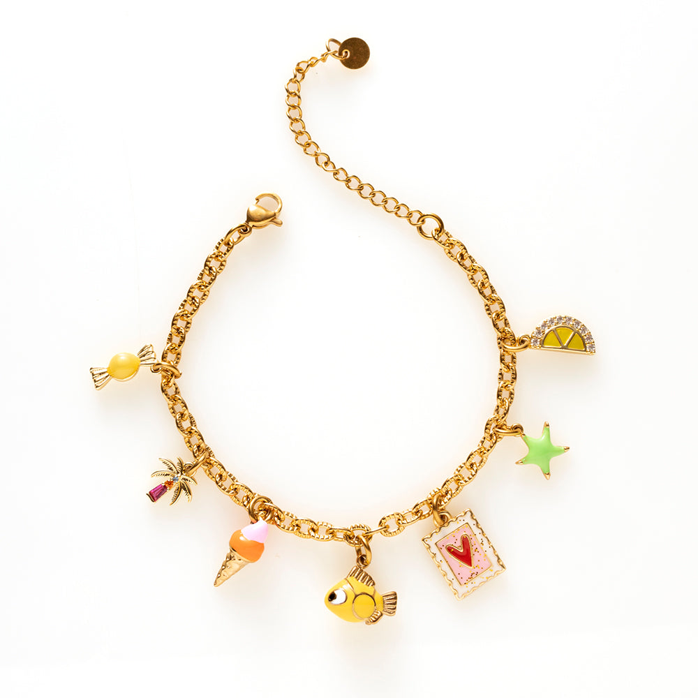 Sommige zomers wil je het liefst nooit laten eindigen. Endless Summer is ontworpen voor iedereen die houdt van zon, zee en een vleugje luxe. De speelse bedels geven de armband een unieke uitstraling, terwijl de elegante afwerking ervoor zorgt dat hij net zo mooi staat tijdens een zomerse lunch als tijdens een avond uit.