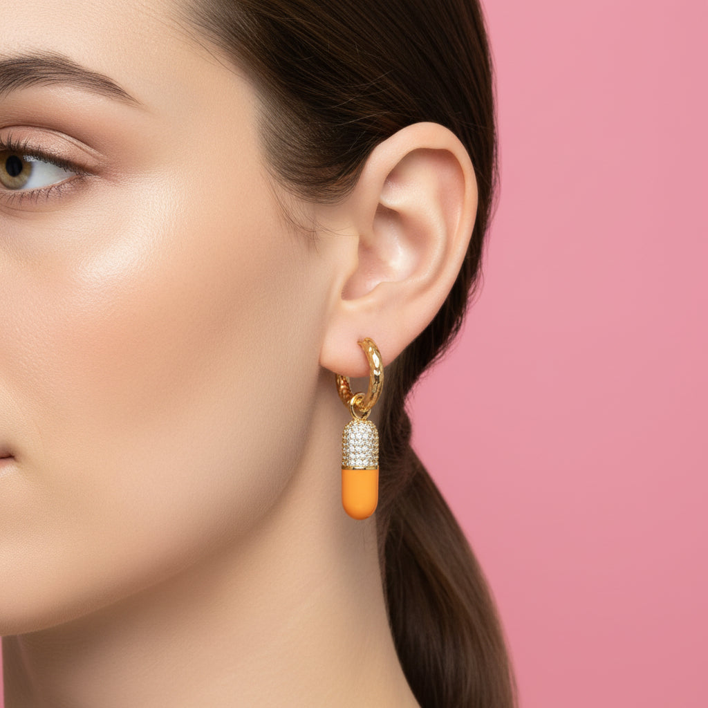 Ontdek onze funky one-piece oorbellen: speels, vrolijk en vol charmante bedels die je look meteen een sprankje kleur en vreugde geven. Elke oorbel heeft een eigen karakter en zorgt voor een instant feel-good vibe. Mix & match je eigen favorieten voor een unieke, eigenzinnige stijl.