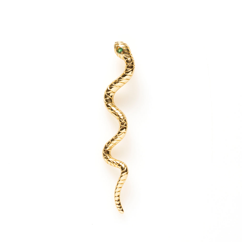 Deze bedel in de vorm van een slang is een echte eyecatcher: gedurfd, opvallend en direct een statement aan elke ketting. De slang staat al eeuwenlang symbool voor kracht, vernieuwing en verleiding - een krachtig detail met betekenis.

Eenvoudig te bevestigen aan elke ketting met een boeisluiting, voor een gedurfde toevoeging aan jouw look.