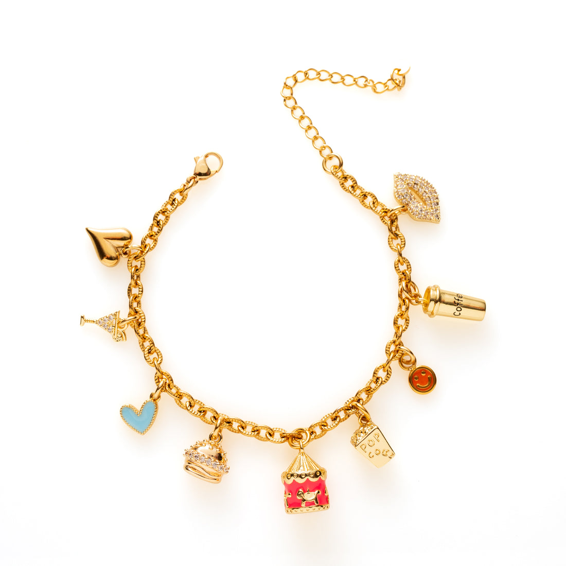 Laat het feestje beginnen met de Popcorn Party bedelarmband! Deze speelse en charmante armband bevat een mix van goudkleurige 3 gekleurde&amp;nbsp;bedels die je meteen een glimlach bezorgen: van een vrolijk hartje en een cocktailglas tot een hamburger, carrousel, popcorn, smiley, koffiebeker en lipjes. Elke bedel is zorgvuldig gekozen om een speelse en eigenzinnige uitstraling te geven, met een vleugje glamour dankzij de zirkonia-accenten. Draag deze armband en laat zien dat je altijd klaar bent voor een beetje