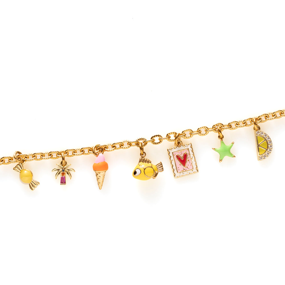 Sommige zomers wil je het liefst nooit laten eindigen. Endless Summer is ontworpen voor iedereen die houdt van zon, zee en een vleugje luxe. De speelse bedels geven de armband een unieke uitstraling, terwijl de elegante afwerking ervoor zorgt dat hij net zo mooi staat tijdens een zomerse lunch als tijdens een avond uit.