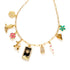 Mystic Rodeo bedelketting met zwarte tarotkaart, smiley, cowboylaars, bloem en meer. Speels, mystiek en vol avontuur. Een unieke mix van charme en energie.