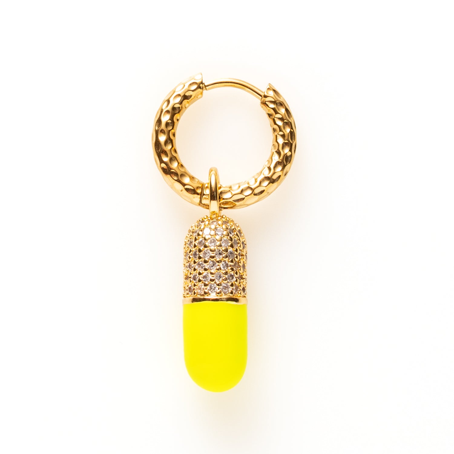 Ontdek onze funky one-piece oorbellen: speels, vrolijk en vol charmante bedels die je look meteen een sprankje kleur en vreugde geven. Elke oorbel heeft een eigen karakter en zorgt voor een instant feel-good vibe. Mix &amp; match je eigen favorieten voor een unieke, eigenzinnige stijl.