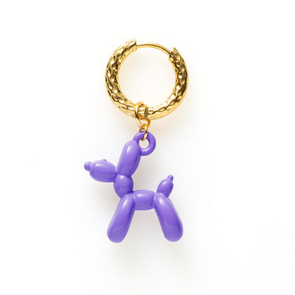 Ontdek onze funky one-piece oorbellen: speels, vrolijk en vol charmante bedels die je look meteen een sprankje kleur en vreugde geven. Elke oorbel heeft een eigen karakter en zorgt voor een instant feel-good vibe. Mix &amp; match je eigen favorieten voor een unieke, eigenzinnige stijl.