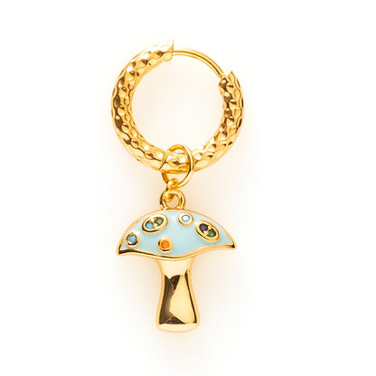 One-piece oorbel in de vorm van een vrolijke paddenstoel, verkrijgbaar in vijf kleuren. Speels, eigenzinnig en perfect om een kleurrijke touch aan je look te geven. Draag ‘m solo of combineer met andere oorbellen voor een unieke earparty.