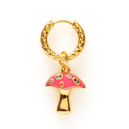 One-piece oorbel in de vorm van een vrolijke paddenstoel, verkrijgbaar in vijf kleuren. Speels, eigenzinnig en perfect om een kleurrijke touch aan je look te geven. Draag ‘m solo of combineer met andere oorbellen voor een unieke earparty.