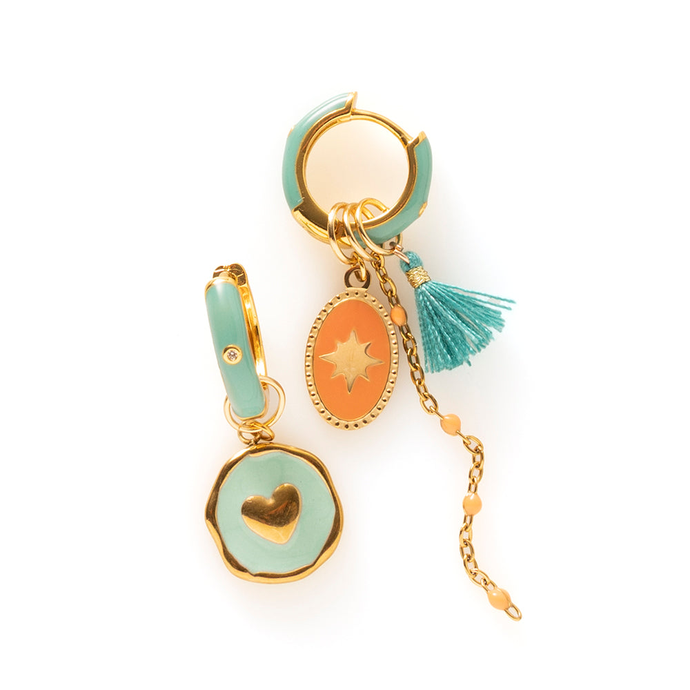 Hartje &amp; Ster bedeloorbellen: turquoise oorringen met een hartje en een ster